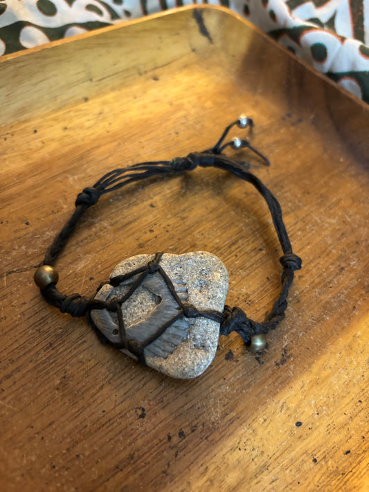 Shell in Stone Hemp Bracelet