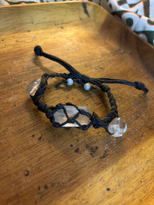 Quartz Crystals Hemp B racelet