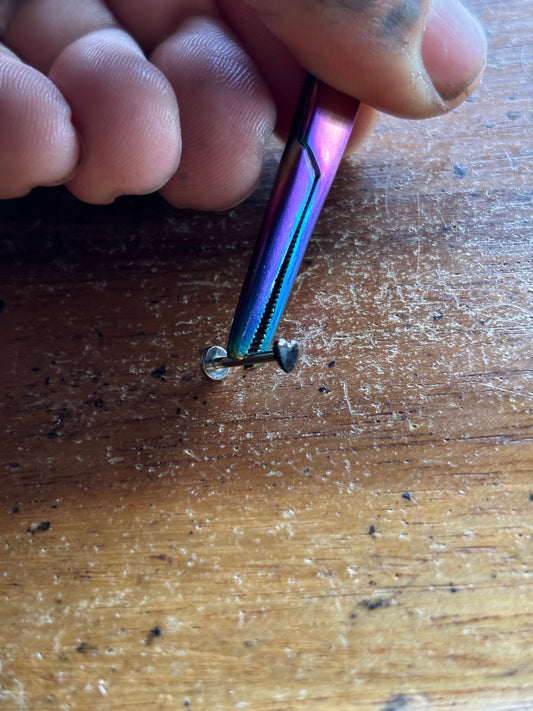 Black Heart 16 g 7/16 Labret